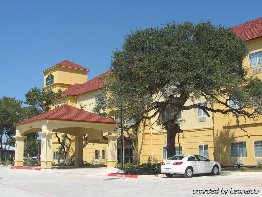 La Quinta By Wyndham San Antonio The Dominion Hotel Exterior foto