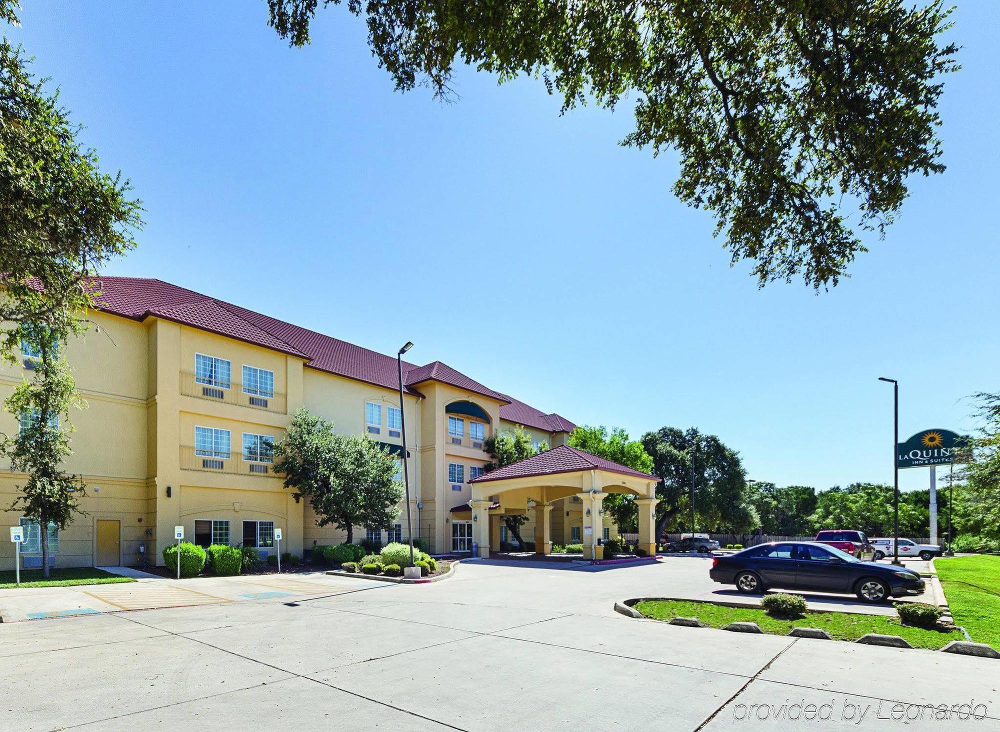 La Quinta By Wyndham San Antonio The Dominion Hotel Exterior foto